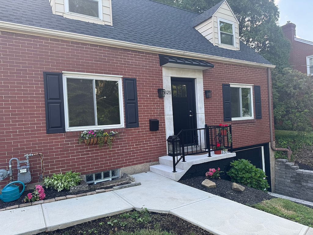 625 12th St - Property Image