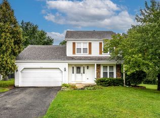 914 Montana Dr, Cary, IL 60013