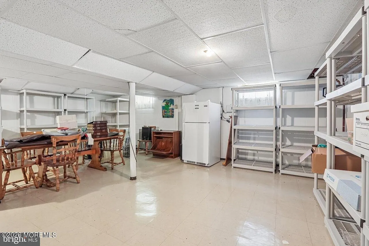 3 bed, 1650 sqft, $1,800 — Photo 3