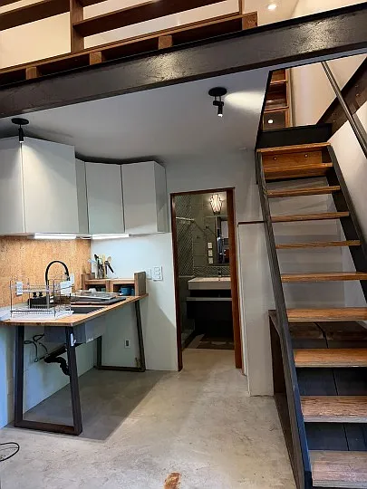Studio, 420 sqft, $3,500 — Photo 2