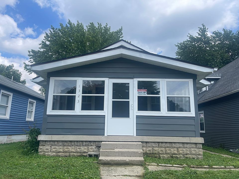 1st image of 1323 N Grant Ave