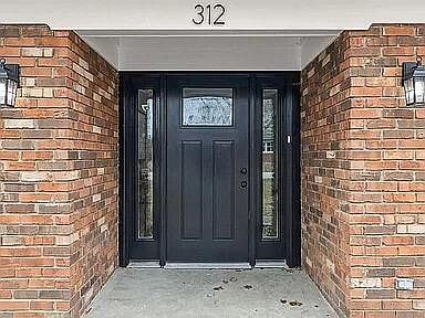 2nd image of 312 Hiawatha Trl