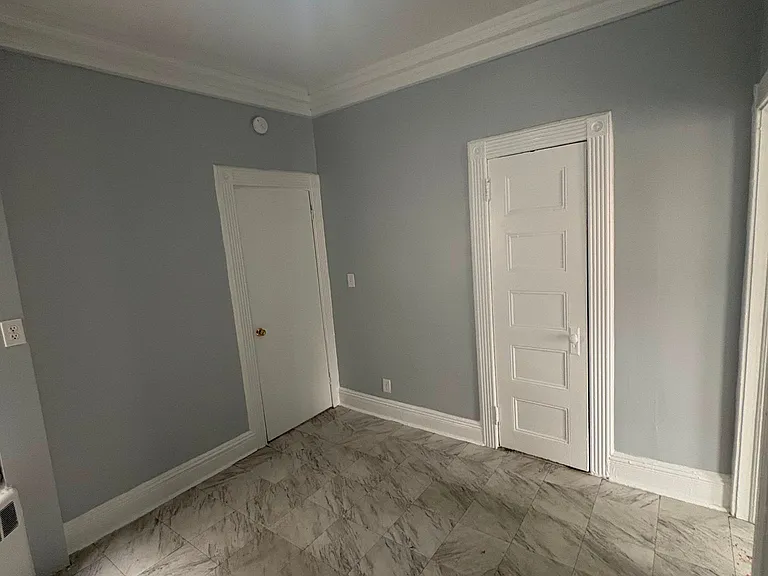 162 Waverly St #2 — Photo 8