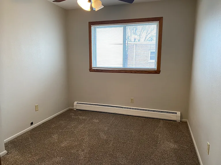 505 28th Ave N #12 — Photo 7