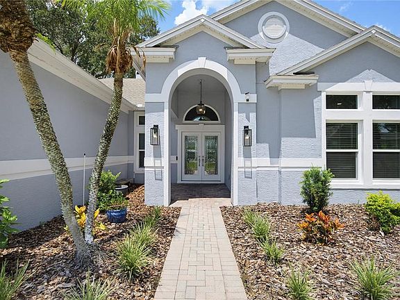 5th image of 330 ENGLISH LAKE DRIVE