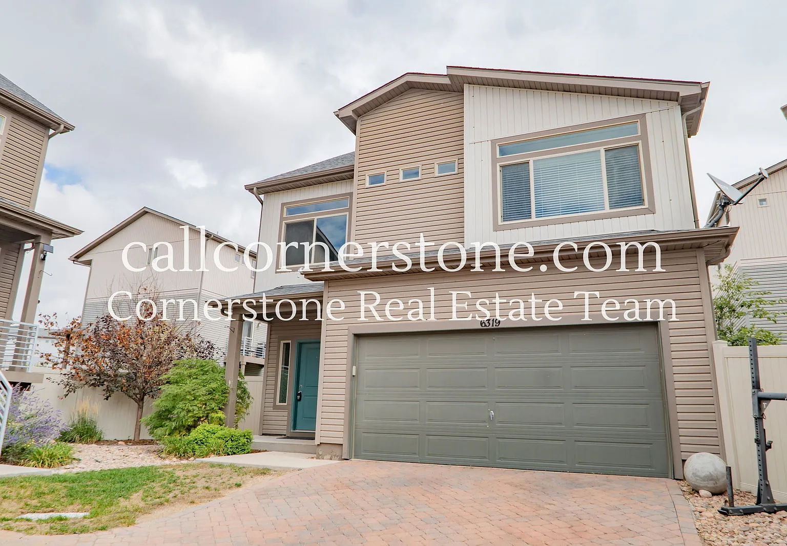 3 bed, 2.5 bath, 1960 sqft, $2,297 — Photo 1
