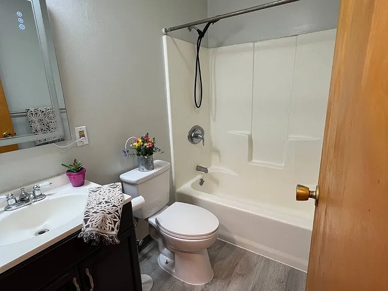 13 N College St #45 — Photo 4