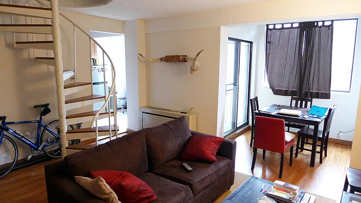 Rented by Avenues Real Estate | media 11