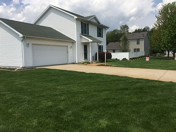 3rd image of 51821 Buckwillow Ct