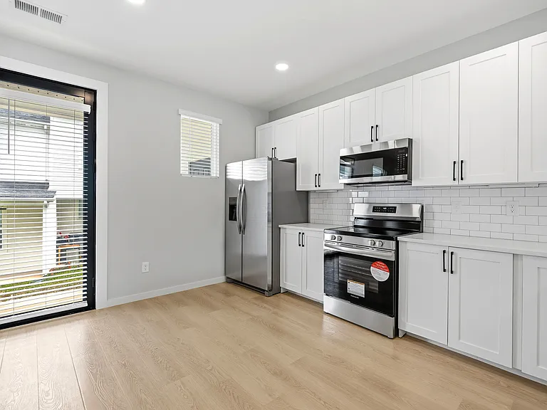 407 Curtis Hilton Way — Photo 26