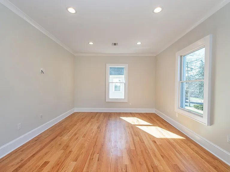3 Irving Pl #A — Photo 13