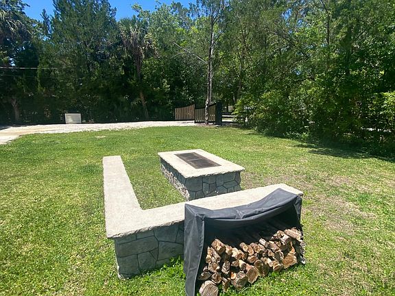 5th image of 2111 Swan Dr