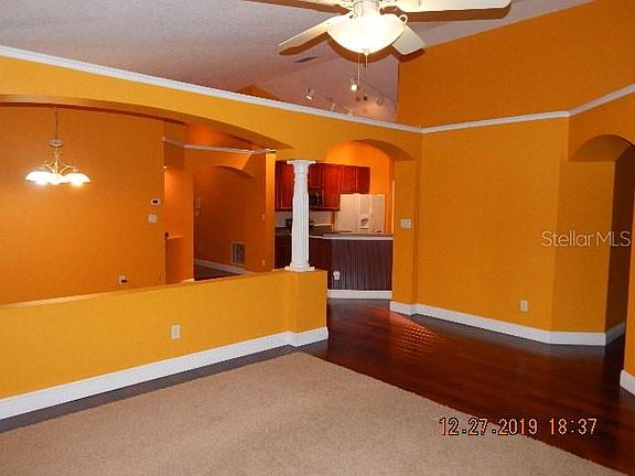 4th image of 19731 Glen Elm Way