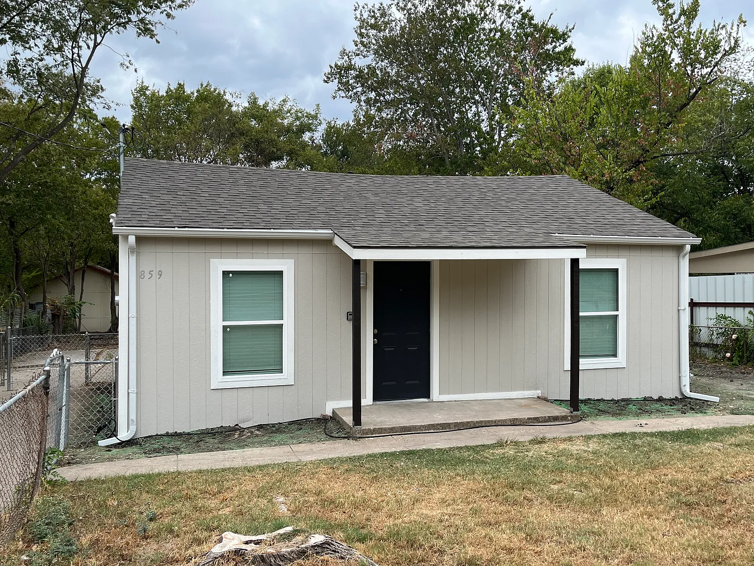 3 bed, 992 sqft, $1,650 — Photo 3