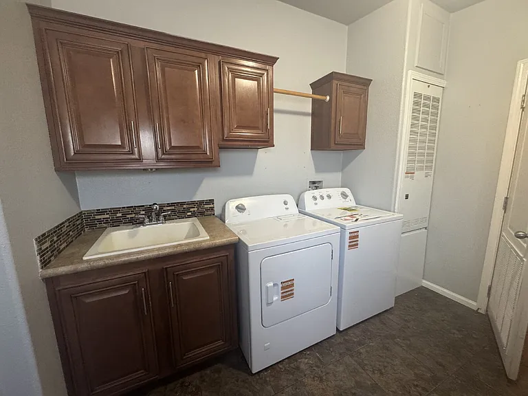 6253 Mount Rainier Ave — Photo 15