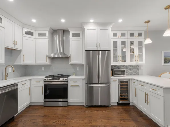 17 Cordis St #A, Charlestown, MA 02129