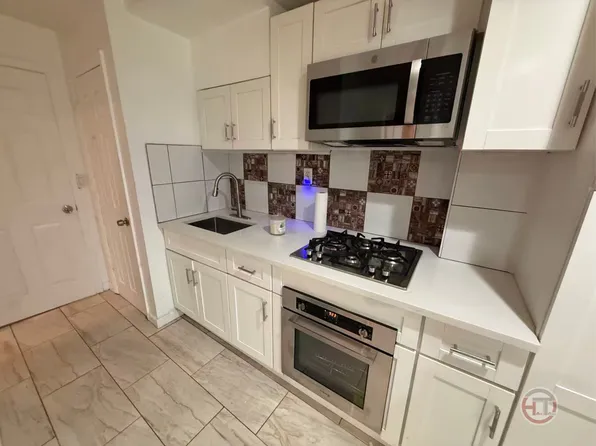 (undisclosed Address), Bronx, NY 10464