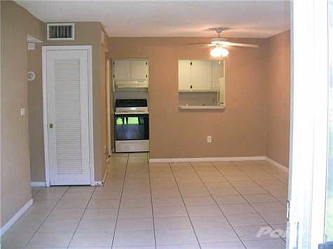 4th image of 13960 Lake Placid Ct APT C16