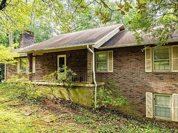 2nd image of 148 Westlook Cir