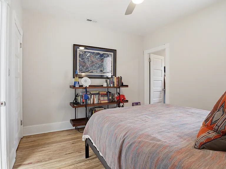 1526 D St SE #1 — Photo 11