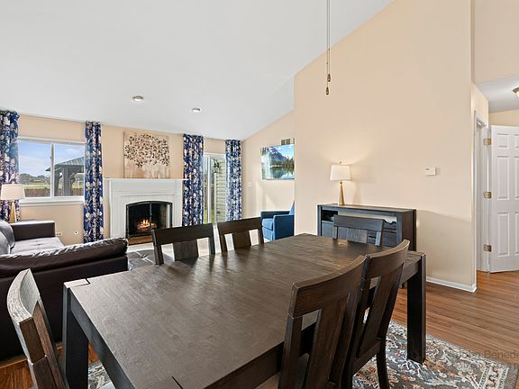 5th image of 1814 Grosse Pointe Cir