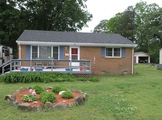 713 Raleigh Dr, Roanoke Rapids, NC 27870