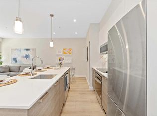 Hendry Place, Vancouver, BC V5N 4R8