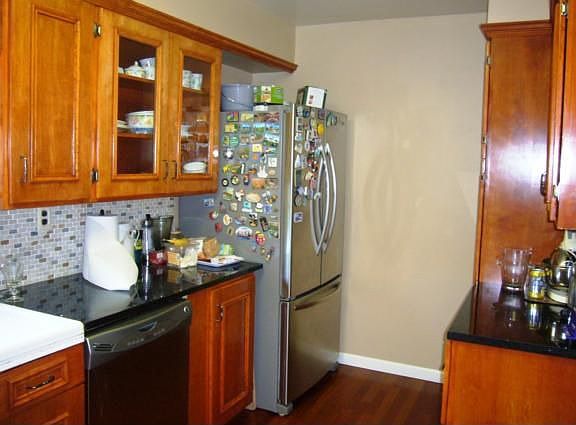 4th image of 110 Holmes Ave