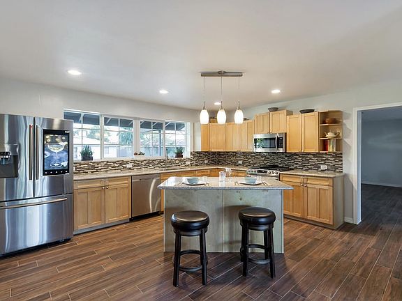 40 E Royal Palm Rd-9379