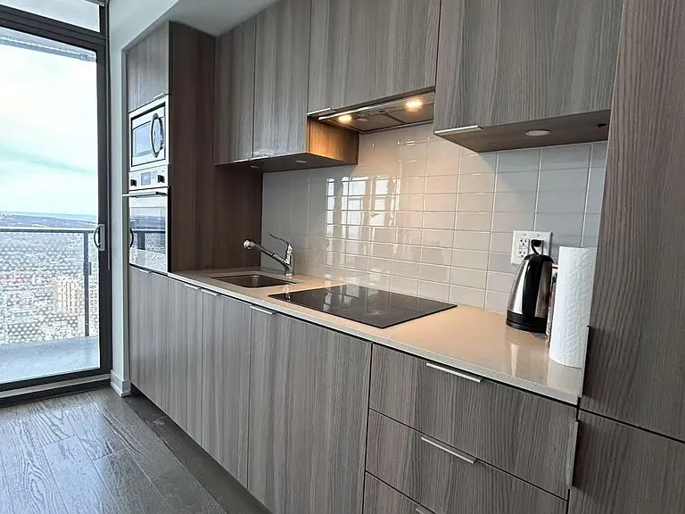 11 Wellesley St W #5412 — Photo 4