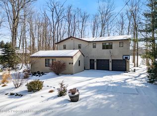 102 Cherry Cove Ter, Canadensis, PA 18325