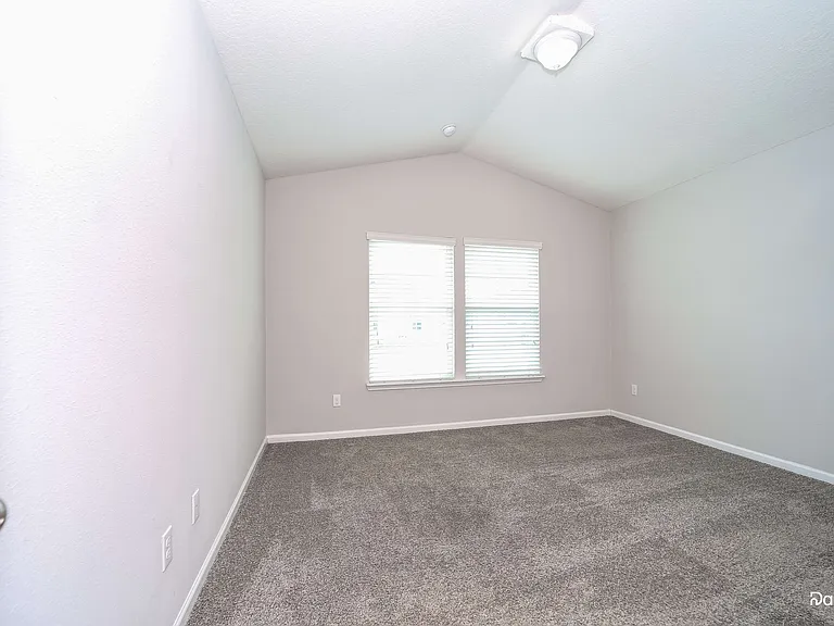 12385 Sacha Rd — Photo 9