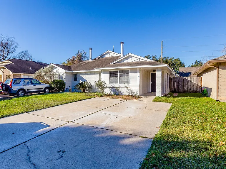 5115 Beaverhollow Dr — Photo 1