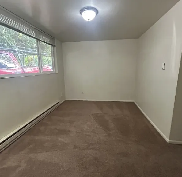 5033 15th Ave NE #2001 — Photo 5