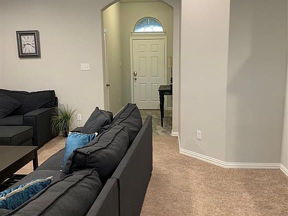 5th image of 617 Jennie Marie Cir