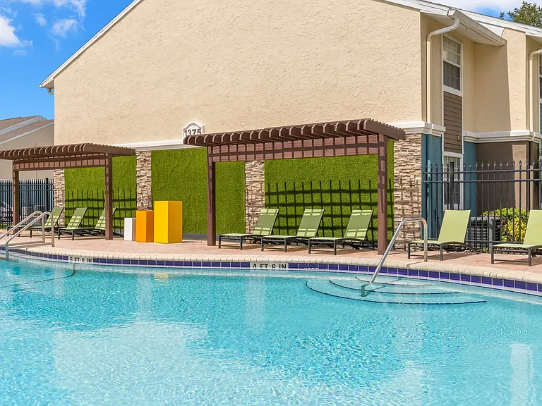 Chaise Lined Sun Deck