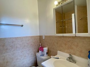 524 Harvard St #4, Brookline, MA 02446