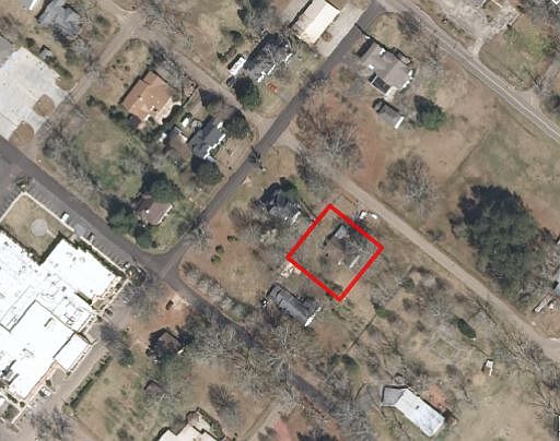 1st image of 803 S Gardenia Ave