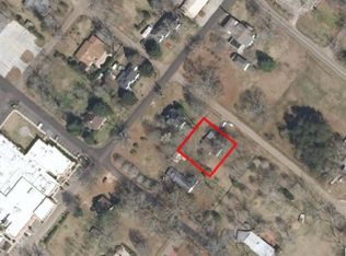 803 S Gardenia Ave, Collins, MS 39428