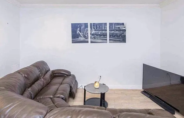 Rented by RealTegrity NY LLC | media 16