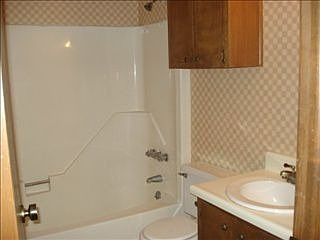 4th image of 4911 Armstrong Dr