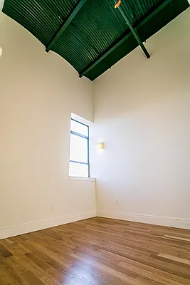 Rented by Nooklyn NYC LLC | media 42