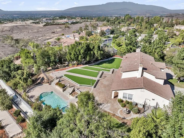 7535 Misty View Pl, Riverside, CA 92506