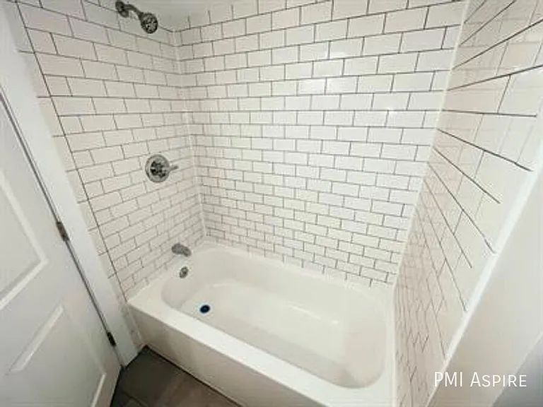 1331 Columbine St #1D — Photo 7