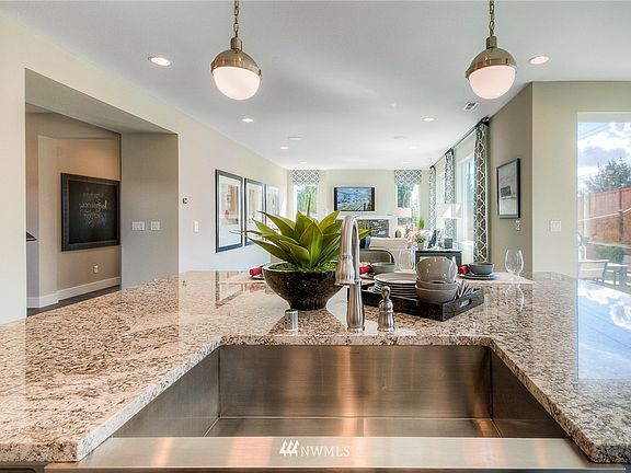 5th image of 18728 NE Colwood Avenue NE