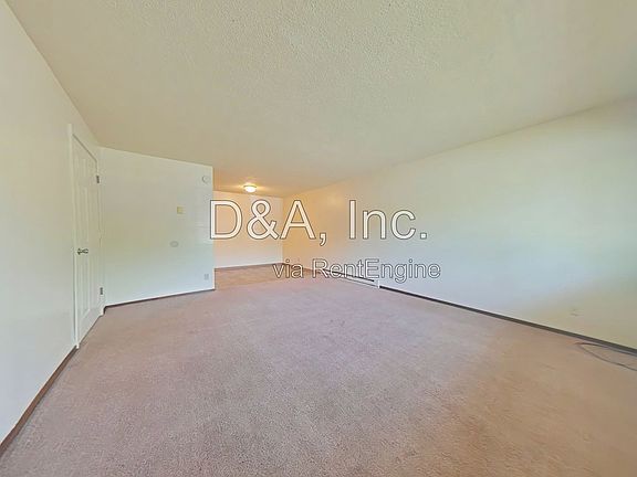 3rd image of 680 SW Washington Ave APT B