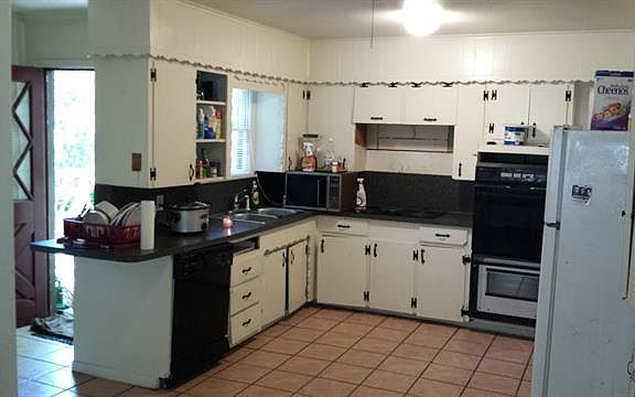 2nd image of 8219 Rayville Dr