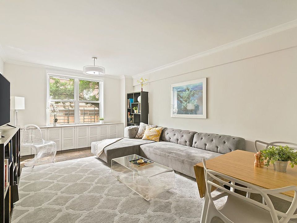 1st image of 350 Bleecker St APT 1M