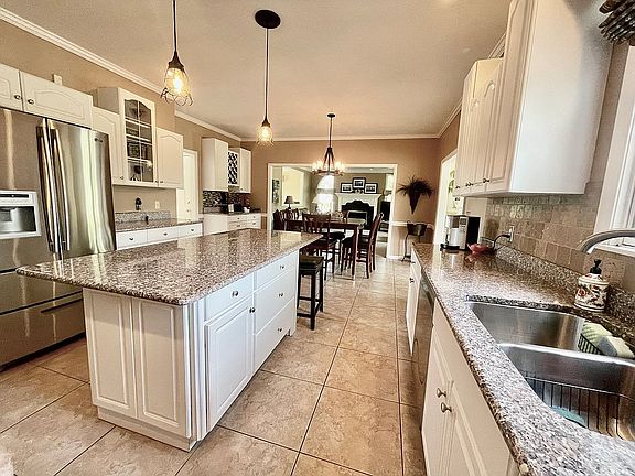5th image of 7005 Saint Ursula Dr