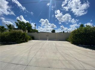 10100 Betsy Pkwy, Saint James City, FL 33956